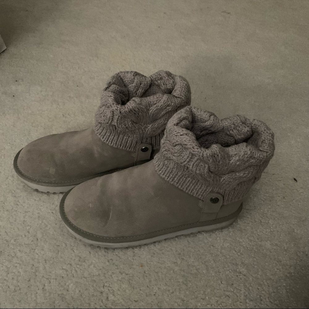 Mini Uggs - image 1